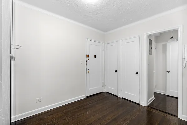 Rented by Compass | media 4