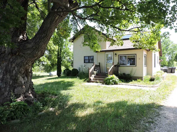 4816 Eureka Rd, Omro, WI 54963