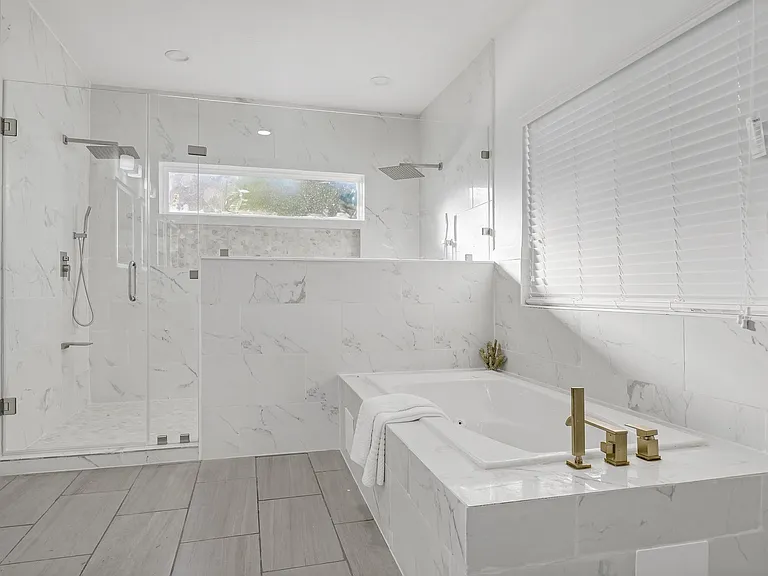 304 Milby St — Photo 12