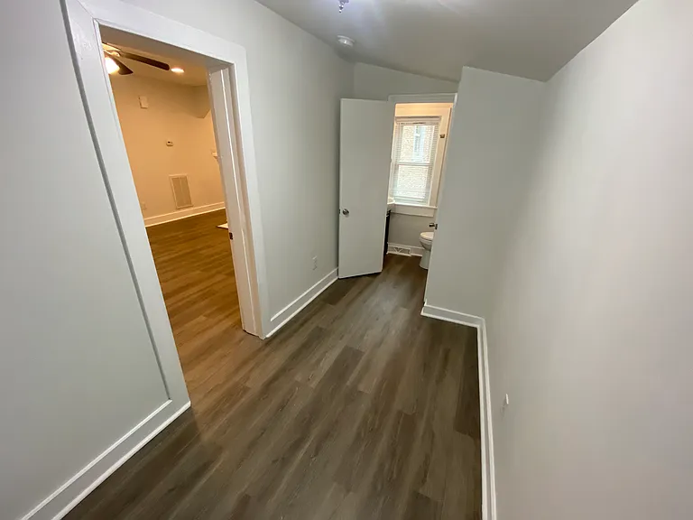 2722 Clifton Ave — Photo 7