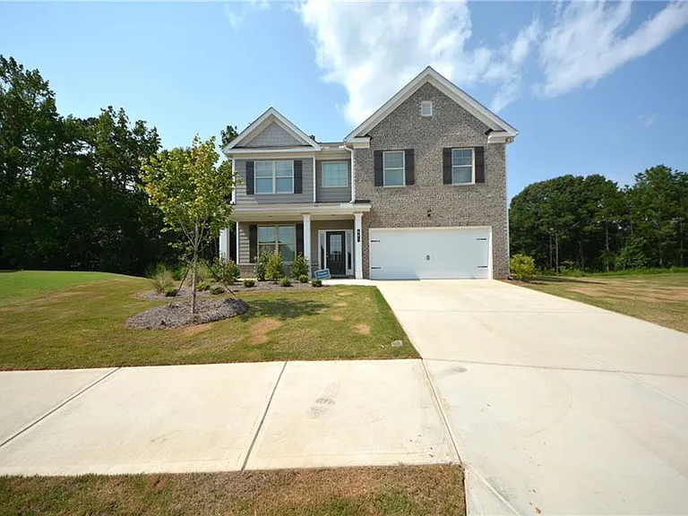 547 Hellen Valley Dr — Photo 2