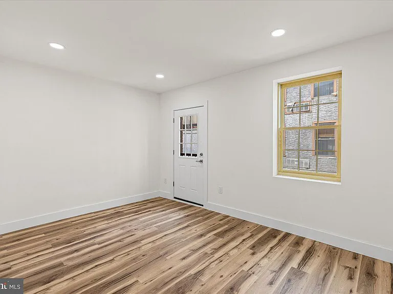 1222 Chancellor St #2 — Photo 8