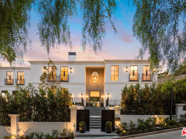 2331 N Chislehurst Dr, Los Angeles, CA 90027