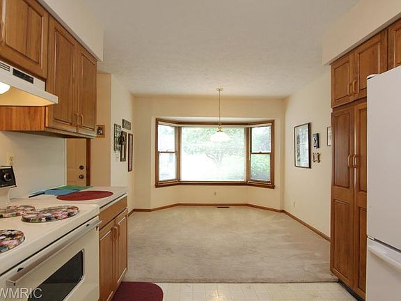 4th image of 3112 Maple Villa Dr SE