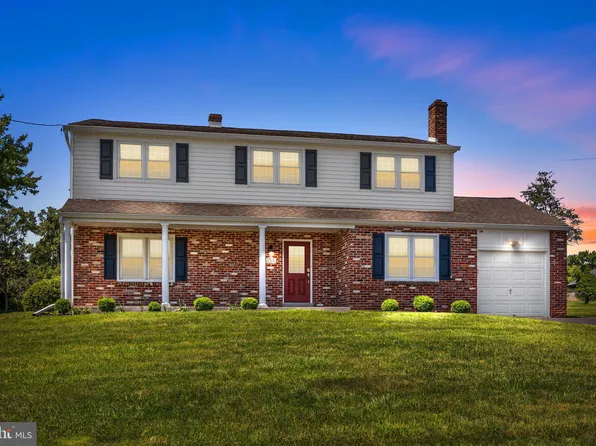 1568 Temple Dr, Maple Glen, PA 19002