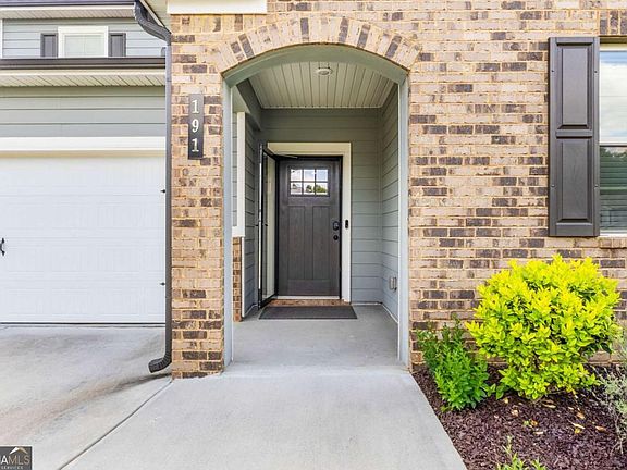 4th image of 191 Park Chase Ln