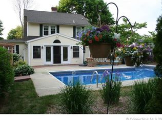 20 Neck Rd, Clinton, CT 06413