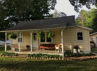 521 Sheler St, Coleman, MI 48618