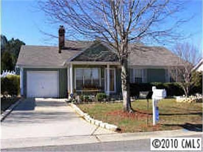 2nd image of 219 Lauren Dr