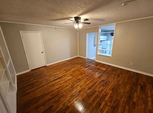 2 Bedroom 1 Bath Downstairs apartment in the heart of Maryville with updated pricing!, Maryville, TN 37803