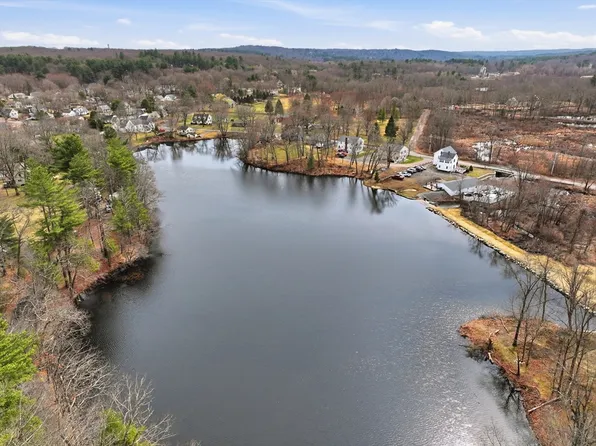 23-23 East St #R, North Grafton, MA 01536