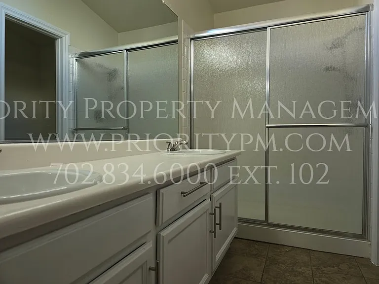 7217 Sun Cove Cir — Photo 13