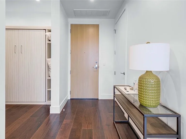 501 West Ave #1005 — Photo 2