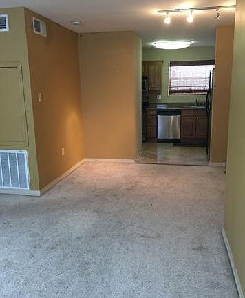 4th image of 6622 Fleur De Lis Dr