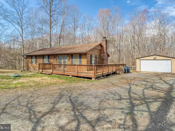 91 Hidden Lake Dr, Stafford, VA 22556