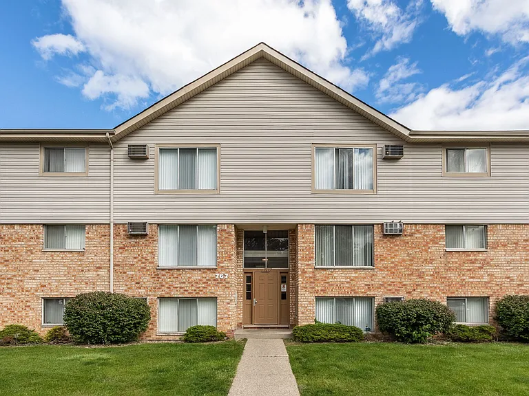 Dearborn View Apartments - Inkster, MI — Photo 45