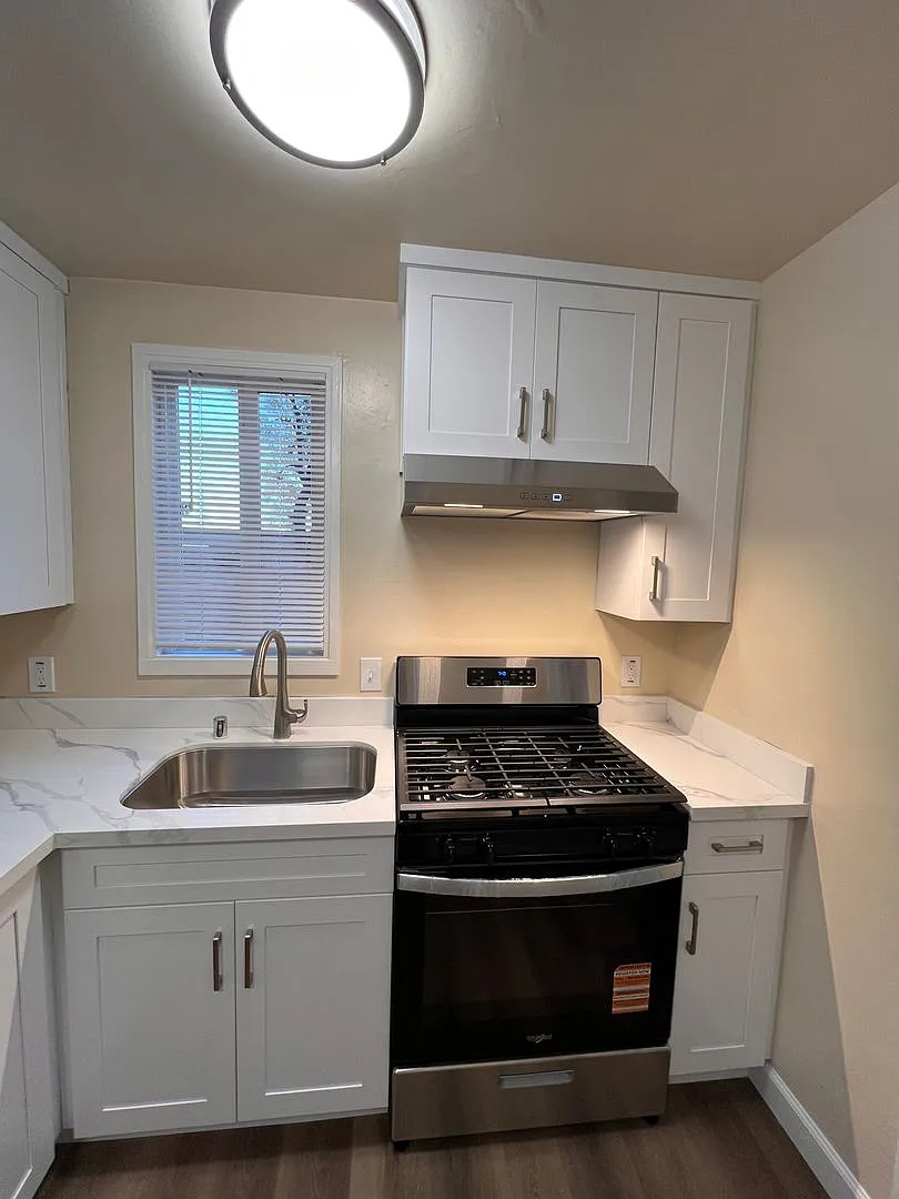 G2| 1021-1031 Kedith Street — Photo 4
