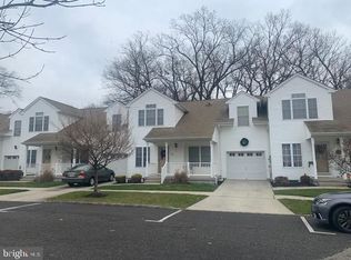 8 Charles Cir, Delanco, NJ 08075