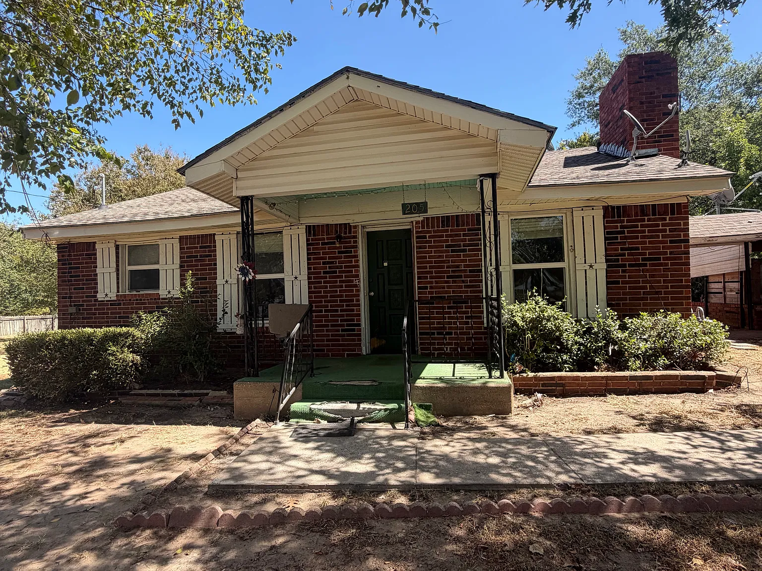 3 bed, 1536 sqft, $1,395 — Photo 1