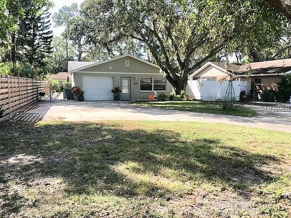 2nd image of 3042 Alta Vista St