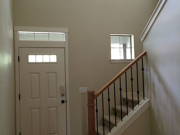 5th image of 377 NE 7th Pl