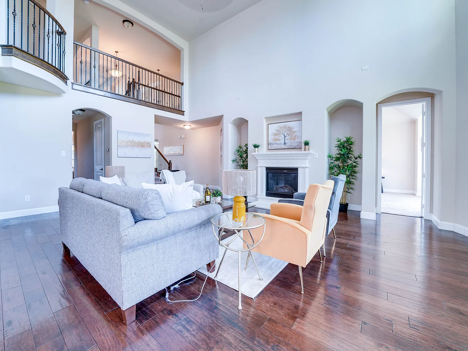 5 bed, 4.5 bath, 4194 sqft, $3,950 — Photo 4