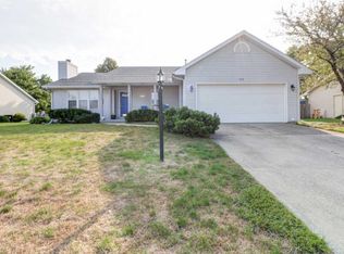 410 Sherwood Dr, Saint Joseph, IL