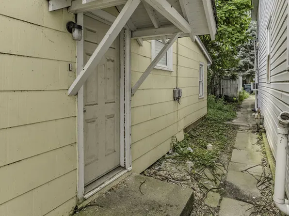 805 W Main St, Muncie, IN
