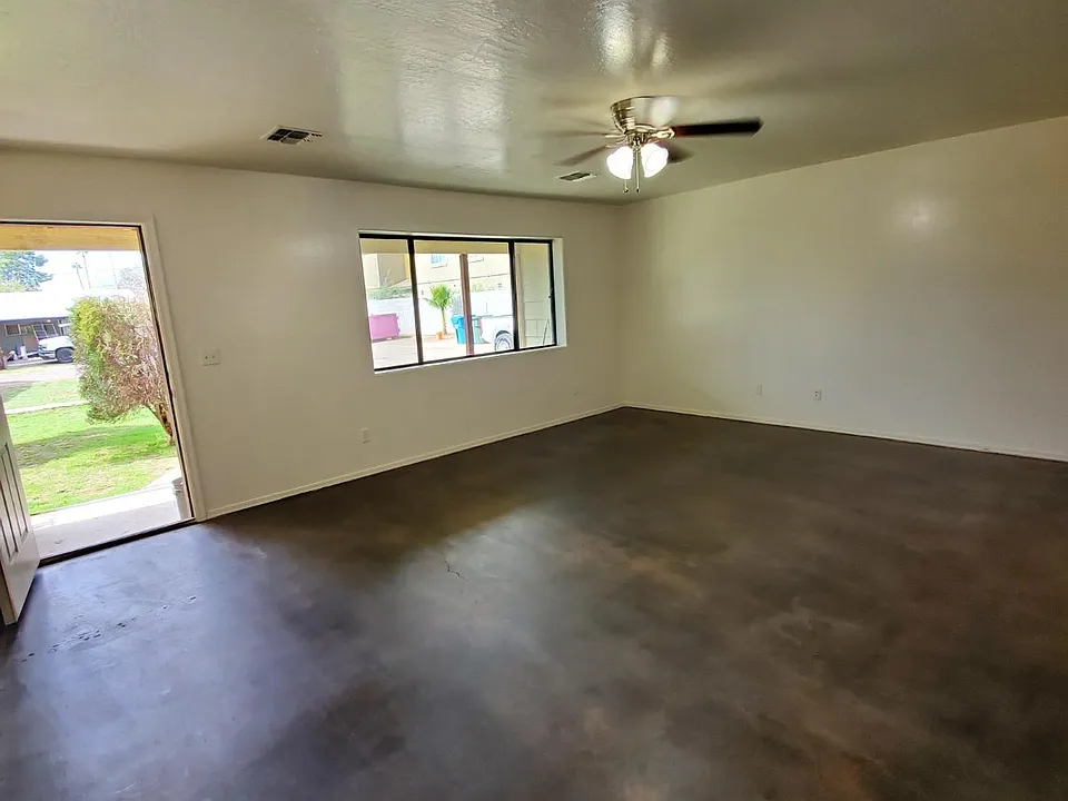 Living room 2
