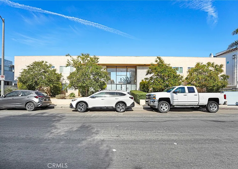5232 Corteen Pl #7