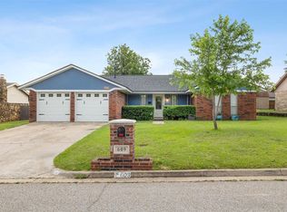 609 SW 26th St, El Reno, OK 73036