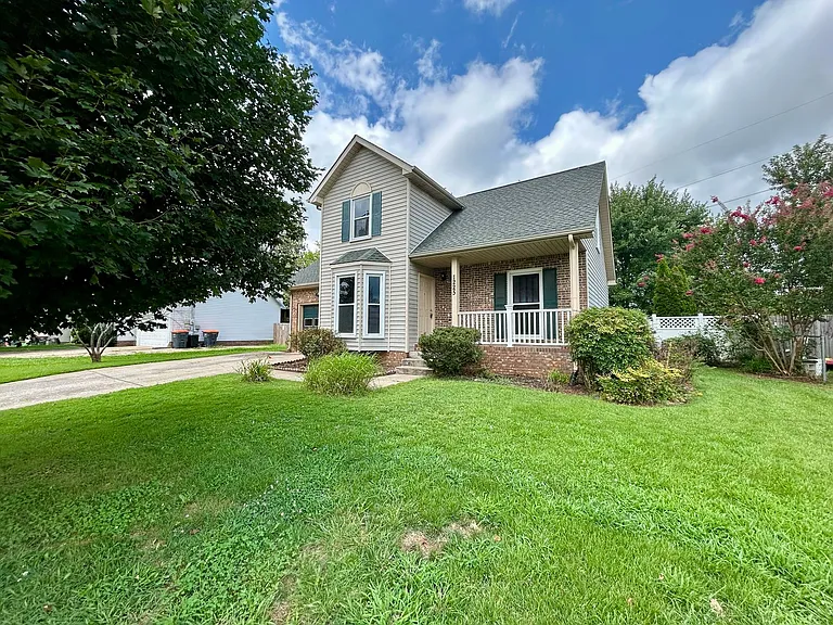 1225 Cobblestone Ln — Photo 3