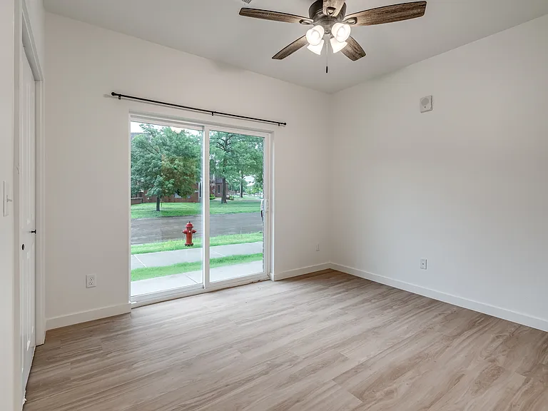 700 Asp Ave #3 — Photo 11