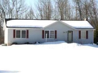 10 Monticello Rd, Lake Ariel, PA 18436