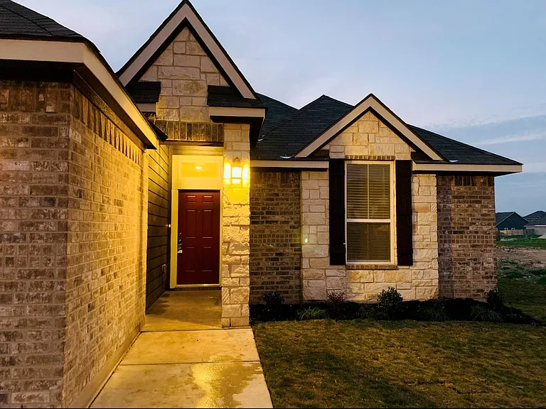 808 Fallbrook Dr — Photo 35