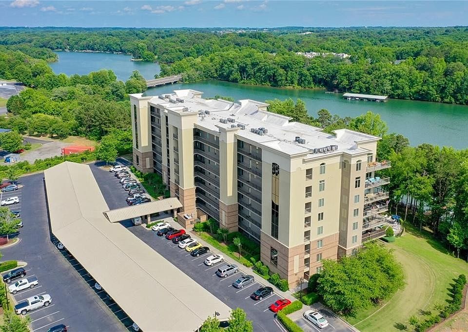 1st image of 402-701 Watermarke Ln