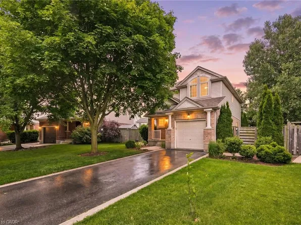 76 Lardner St, Cambridge, ON N3C 4L2