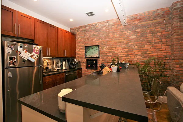 Rented by R New York | media 15