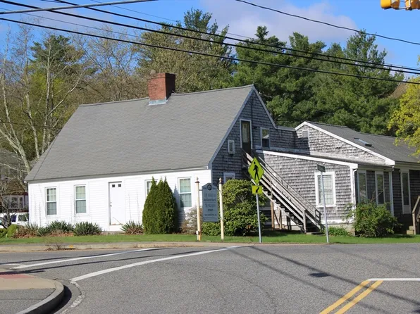 676 Bedford St, Abington, MA 02351