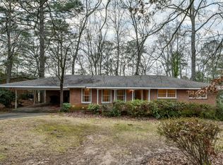 5206 Northwood Lake Dr E, Northport, AL 35473