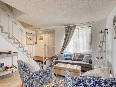 21720 Hart St APT 20, Canoga Park, CA, 91303