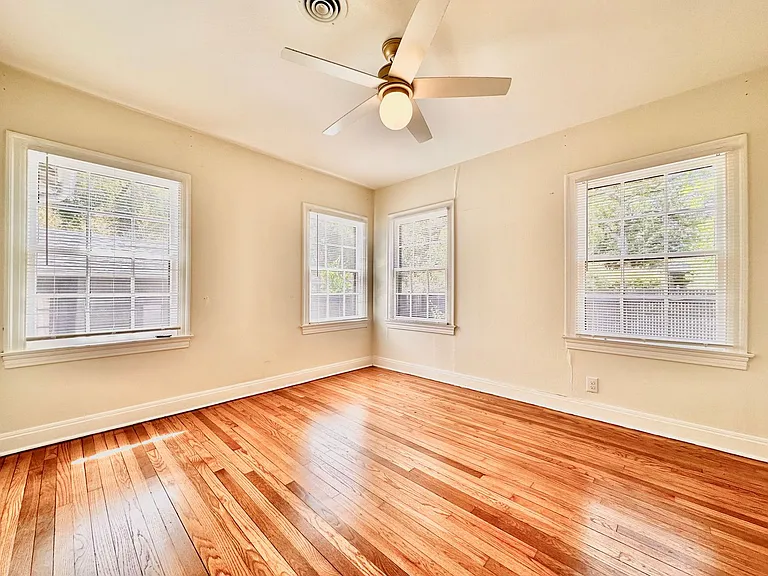 3201 French Pl — Photo 10