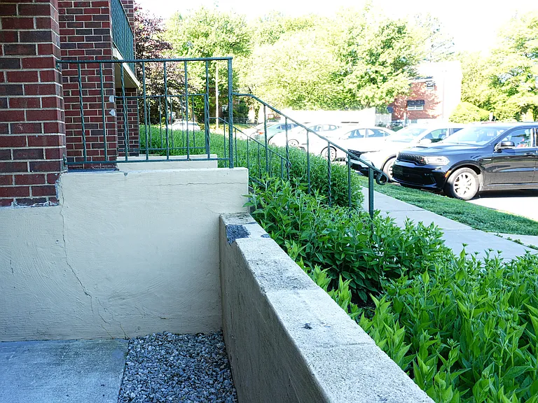 Edmondson Park Apartments — Photo 35