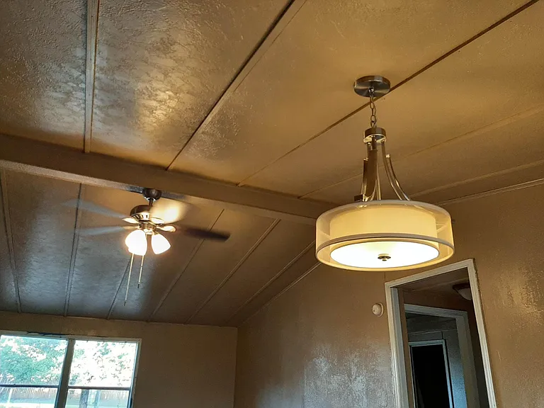 Light fixtures