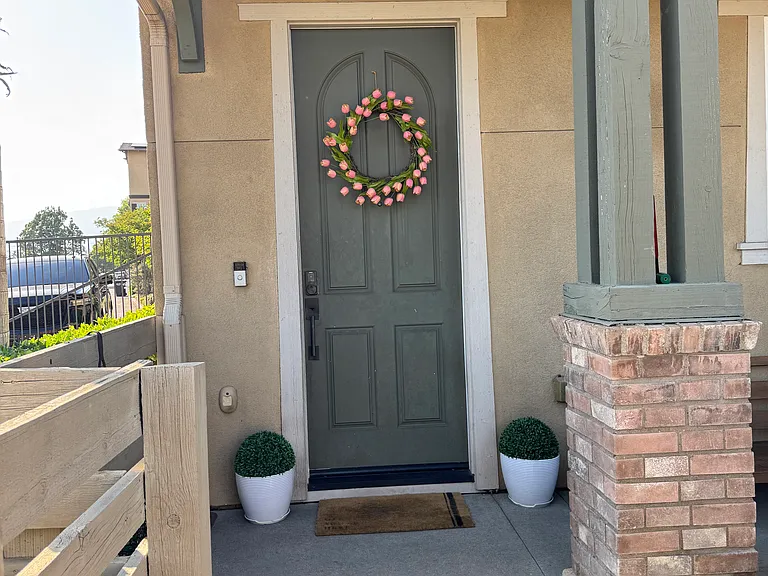 441 S Glendora Ave — Photo 4