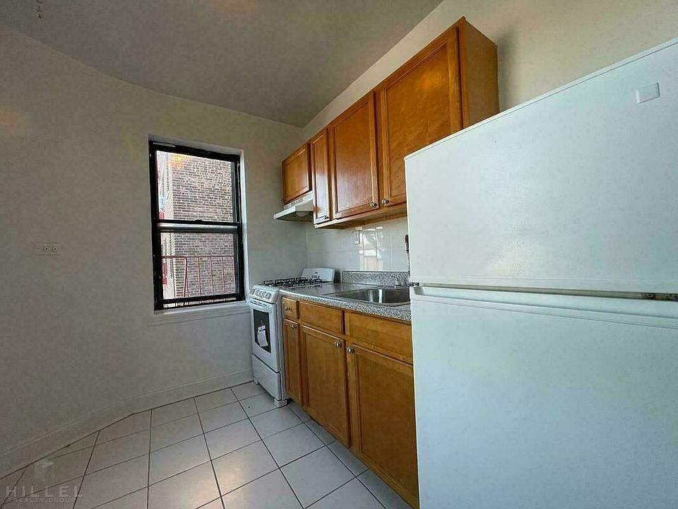 1st image of 4915 Skillman Ave APT 5n