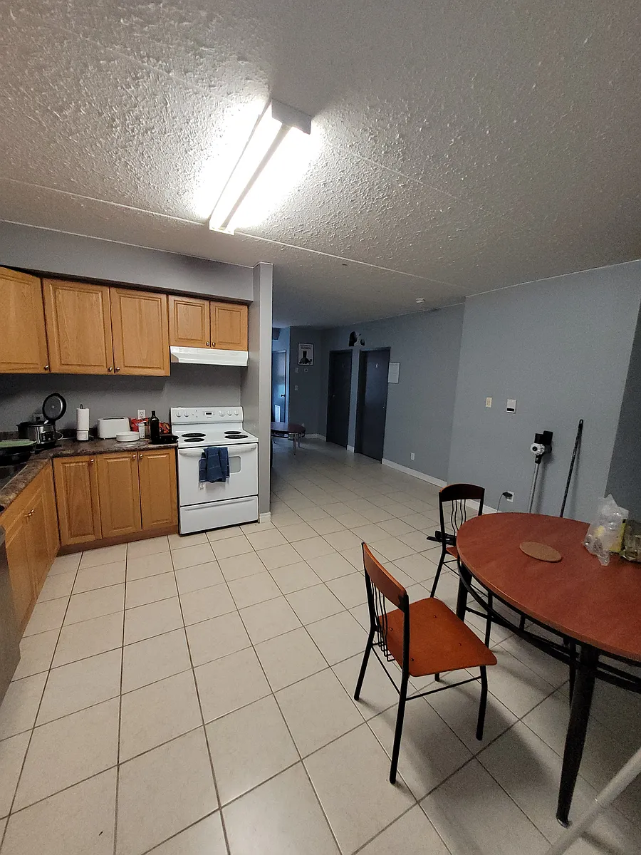 Photo 2 of 20 - 253 Lester St #301-3 - Waterloo, ON Building Photo - 253 Lester St #301-3