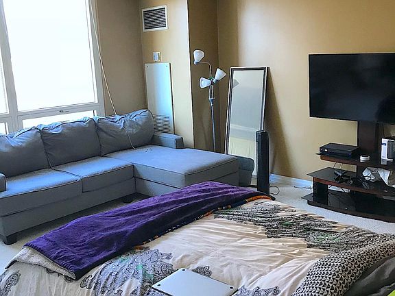 2nd image of 33 W Ontario St APT 27D
