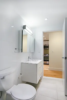 Rented by Residently USA, LLC | media 23