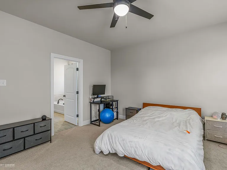 754 Crozier Dr — Photo 9